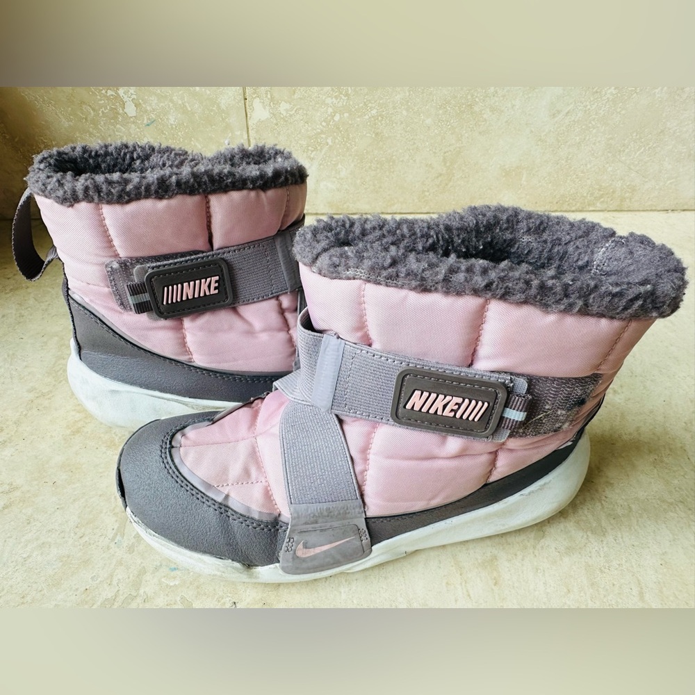 Nike Flex Advance Boots pink/purple Size 2Y